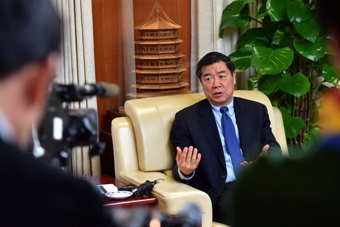 国家发展改革委主任何立峰就设立河北雄安新区  有关情况接受媒体采访